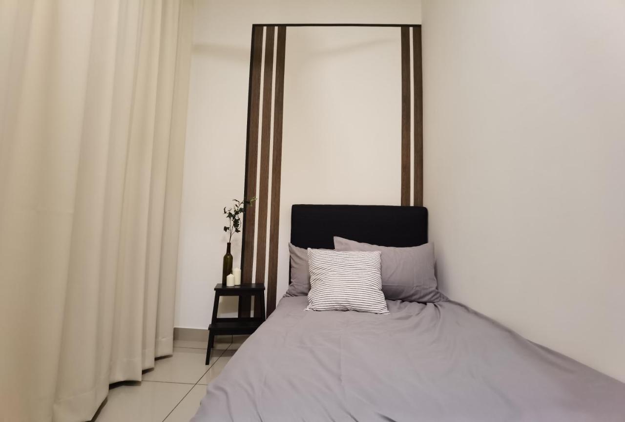 Conezion Botanical Suite: Spacious Family Retreat Near * Putrajaya